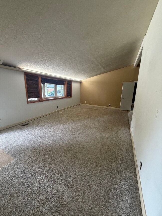 sala de estar - 3301 Canterbury Dr