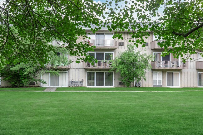 Foto del edificio - Lansing West Apartments
