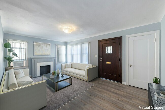Foto del edificio - 10630 Bloomfield St
