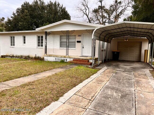 Building Photo - 5760 Cedar Park Ln