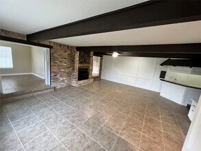 Building Photo - 18240 Fenske Rd