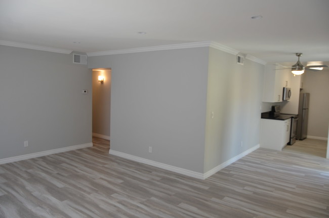 Living Room with dining nook and kitchen - 10725 Bloomfield St