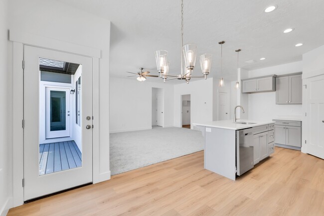Building Photo - 4642 W Hemsworth Ln