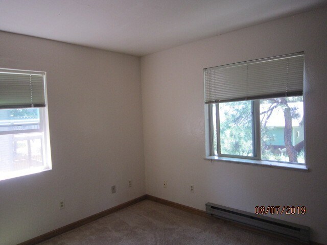 Building Photo - Duplex unit across from Lake Pagosa