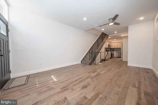 Building Photo - 28 N 42nd St