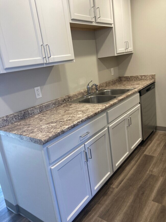 Foto del edificio - 95 Village St