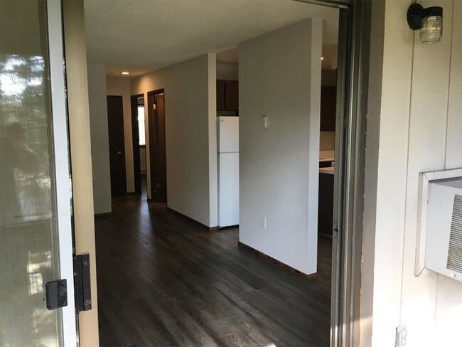 Foto del edificio - 10204 E 13th Ave