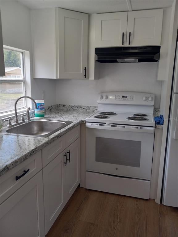 Building Photo - 6811 Rochelle Ave