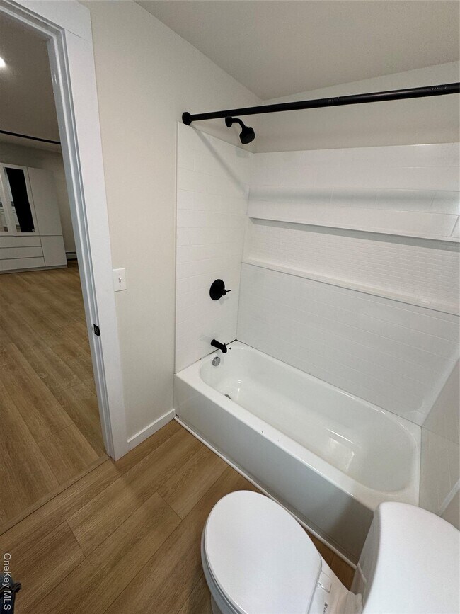 Foto del edificio - 98 E Market St