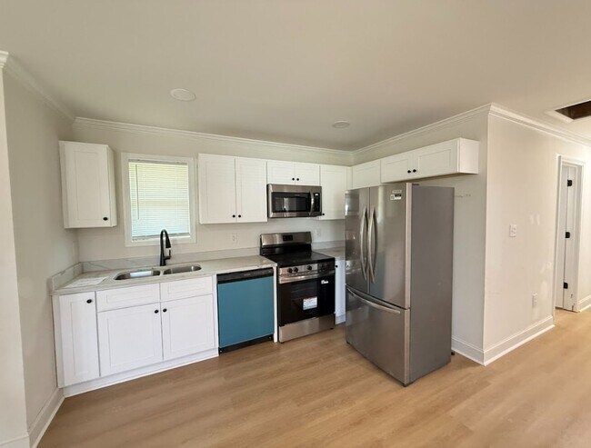 Building Photo - NEW CONSTRUCTION AVAILABLE NOW!!