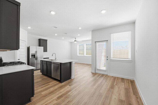 Foto del edificio - 963 Mansfield St
