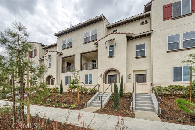 Foto principal - 2440 E Lincoln Ave