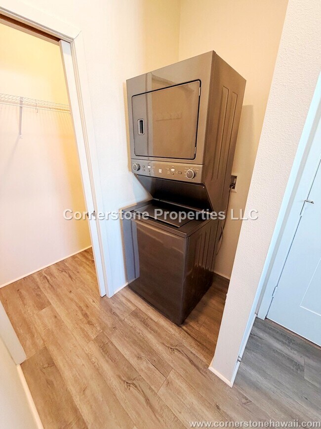 Building Photo - 91-1560-1560 Laauala St