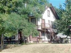 Primary Photo - 218 E 12th St