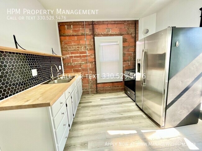 Foto del edificio - 1331 W 65th St