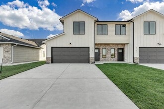 Building Photo - 3867 West 30th St N