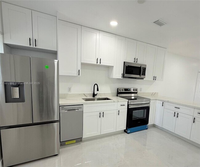 Photo - 1 NW 10th St Apartment