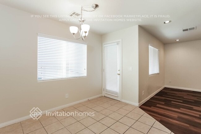 Building Photo - 10631 Gibbous Moon Dr