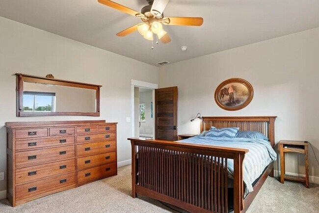 Foto del edificio - 481 Stubbs Ln