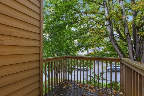 Building Photo - Rodgers Park Condo - 1 bedroom