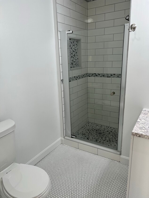 Primary Photo - 1084 Dorchester Ave