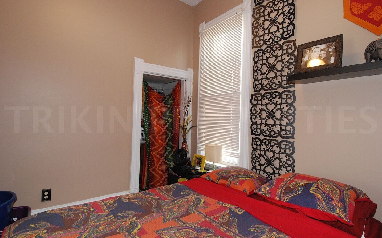 Foto principal - 2533 Lyndale Ave S