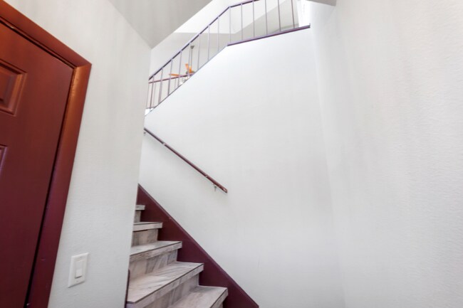 Foto del edificio - 8106 Waterview Way