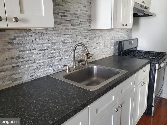 Building Photo - 4354 Manayunk Ave