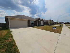 Building Photo - 3110 Goblin Dr