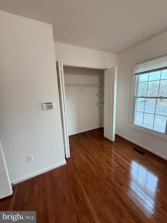 Foto del edificio - 10727 Gideon Ct