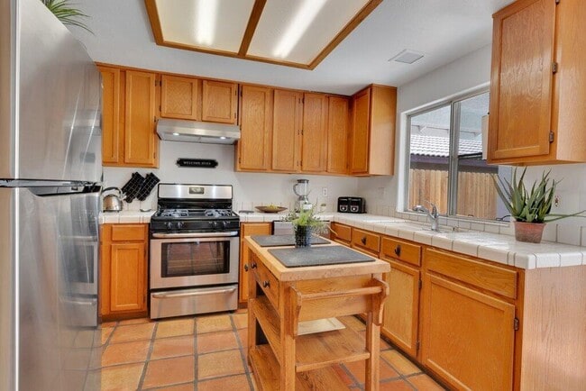 Building Photo - 52030 Avenida Madero