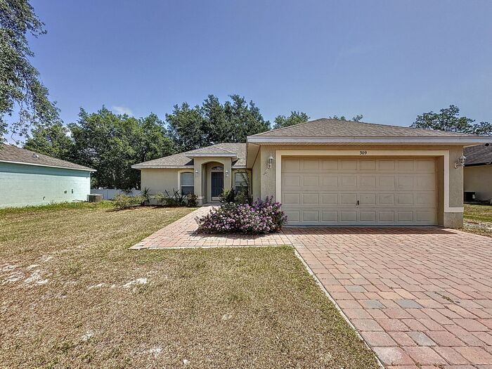 Primary Photo - Charming 3-Bedroom Rental in Poinciana