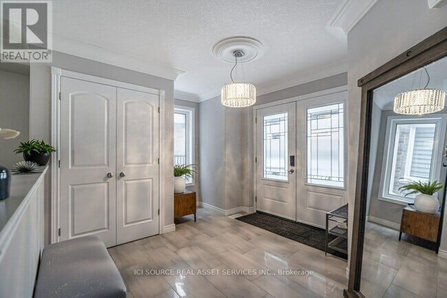 Photo du bâtiment - 505 Clayton Ave