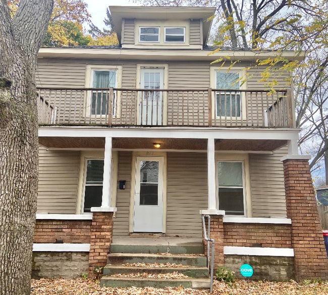 Building Photo - 947 Logan St SE