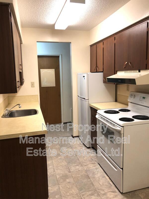 Building Photo - 879 Johnson St