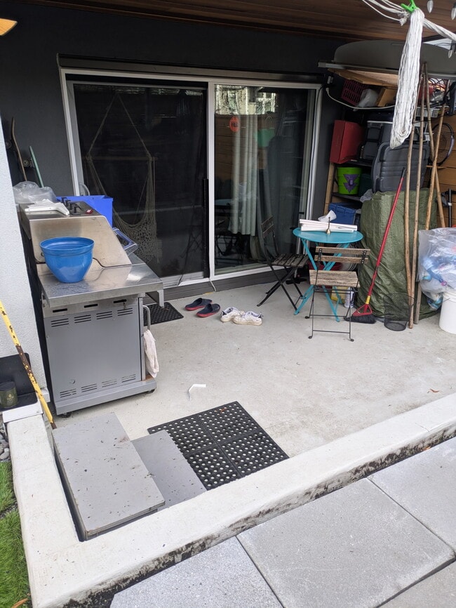 Photo du bâtiment - 570 8th Av E