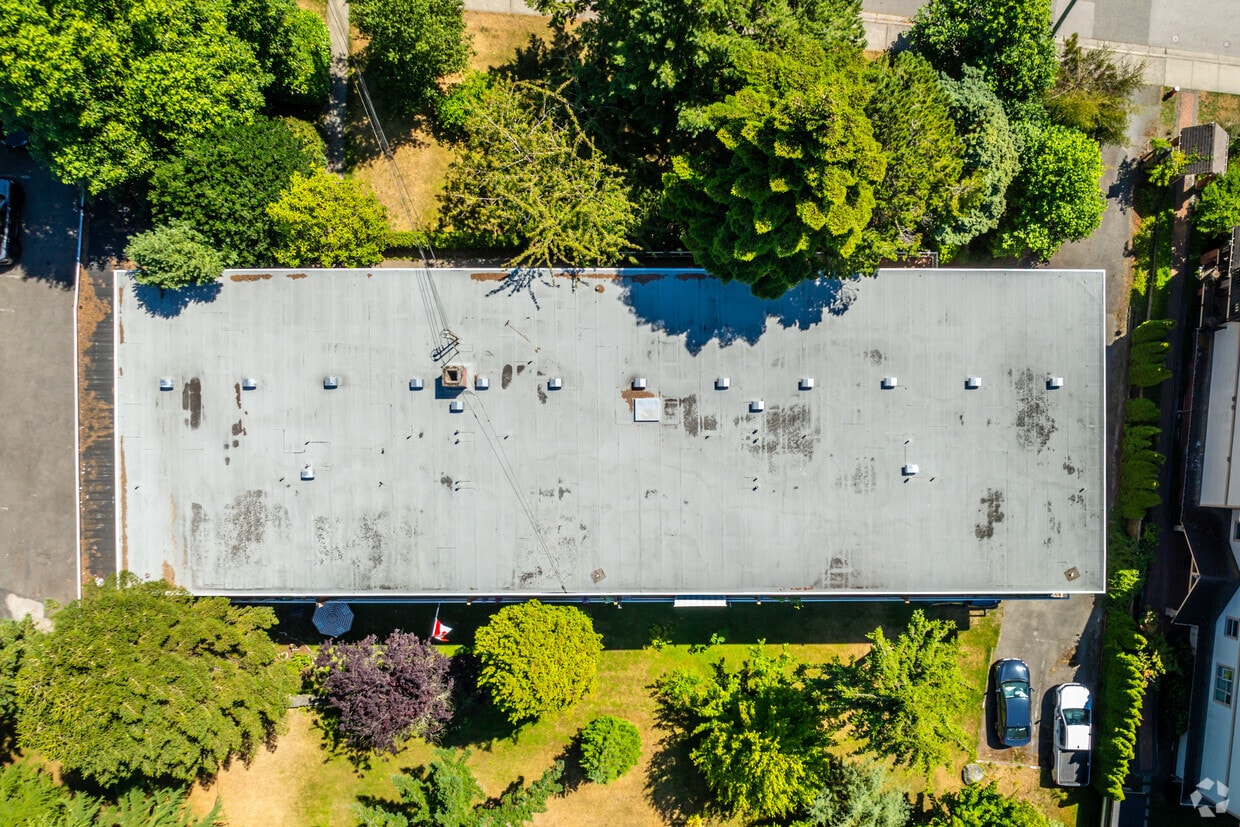 Aerial Photo - Larchwood Apartments