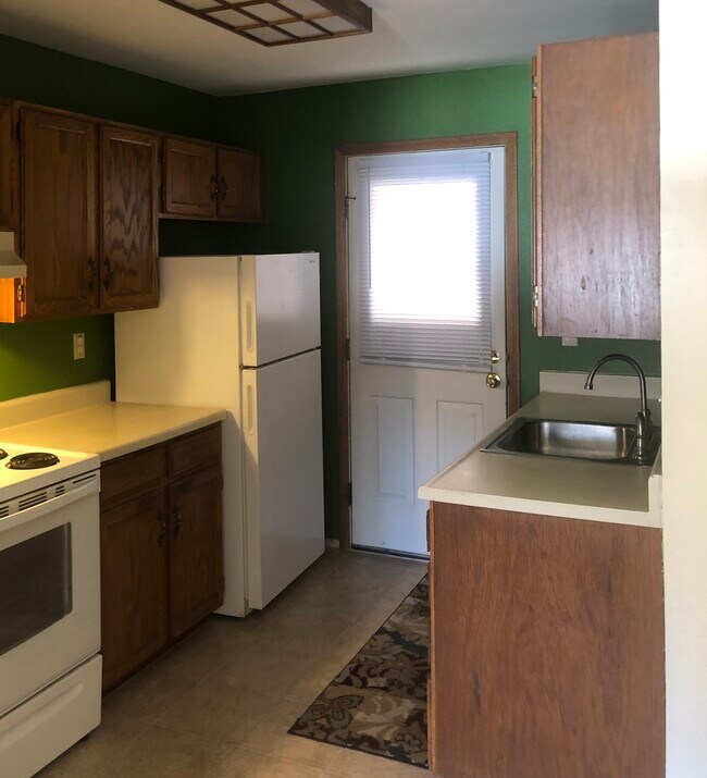Kitchen - 52 El Paso Blvd Apartment