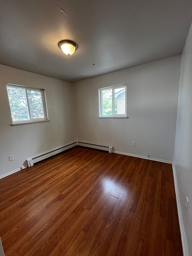 Building Photo - Westminster 2-bedroom 1 bath available now!