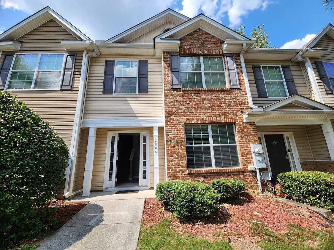 2806 Vining Ridge Terrace, Decatur, GA 30034 Townhome Rentals in