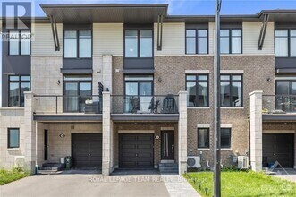 Building Photo - 269 Pastel Way