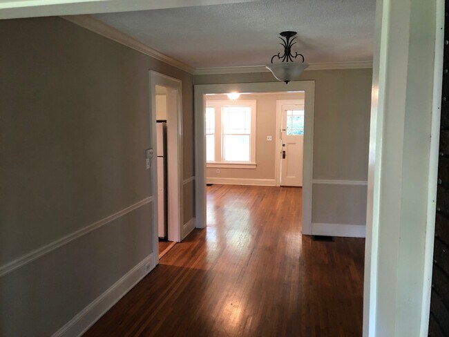 Foto del edificio - 366 Sterling St NE