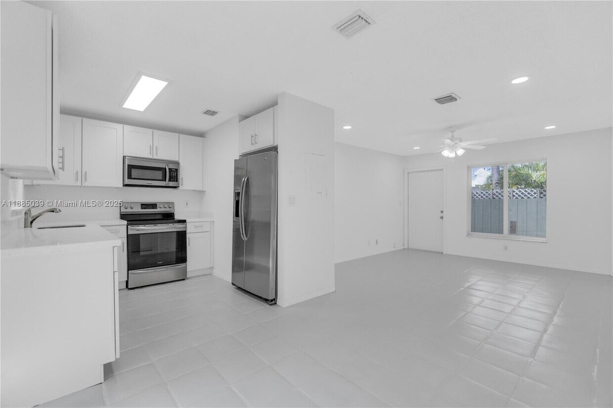 Foto principal - 1428 NE 2nd Ave