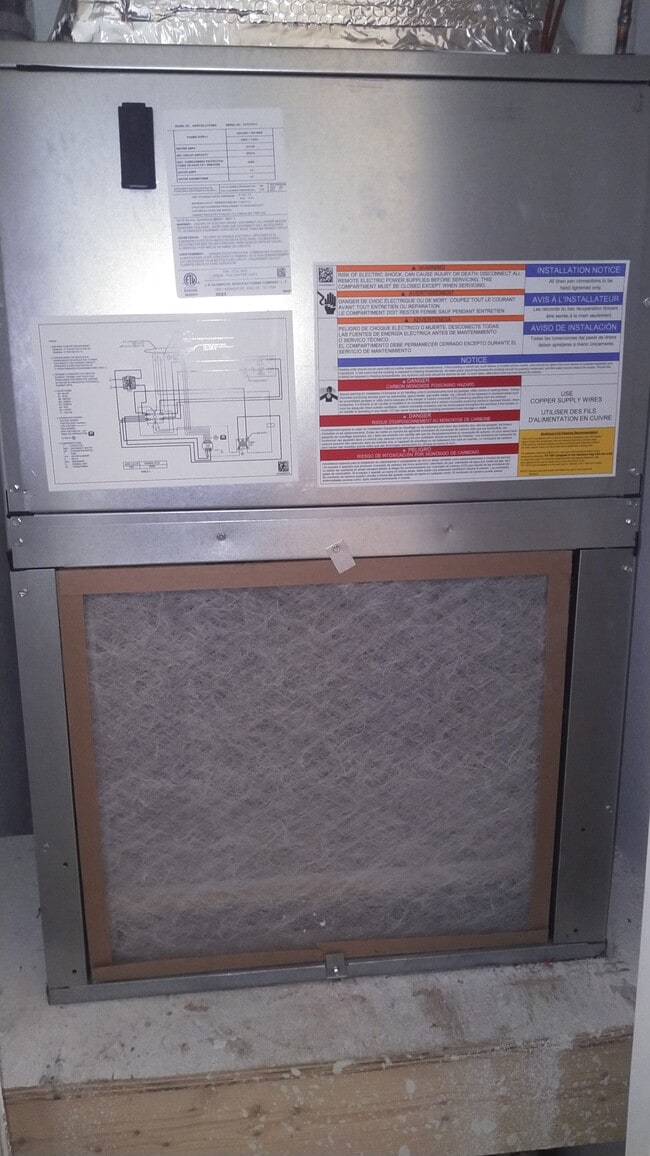 Building Photo - 513 Apple St