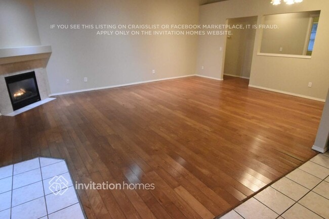 Building Photo - 13421 Des Moines Memorial Dr S