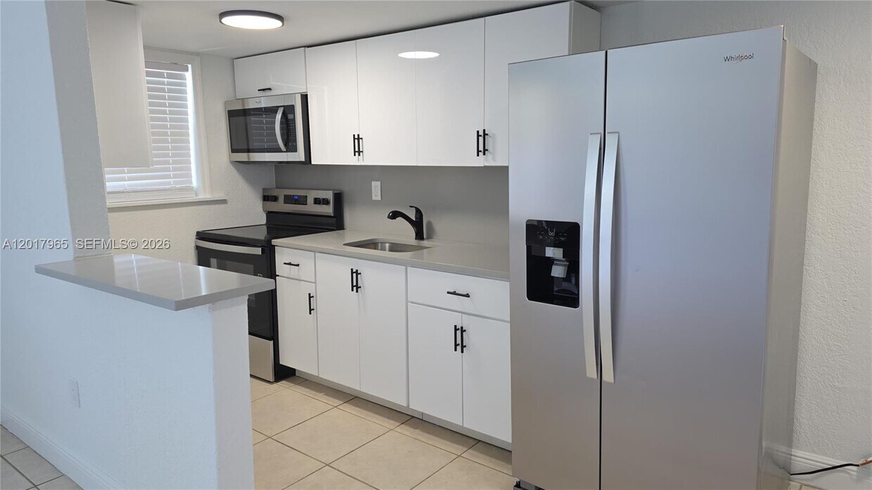 Foto del edificio - 3901 SW 112th Ave