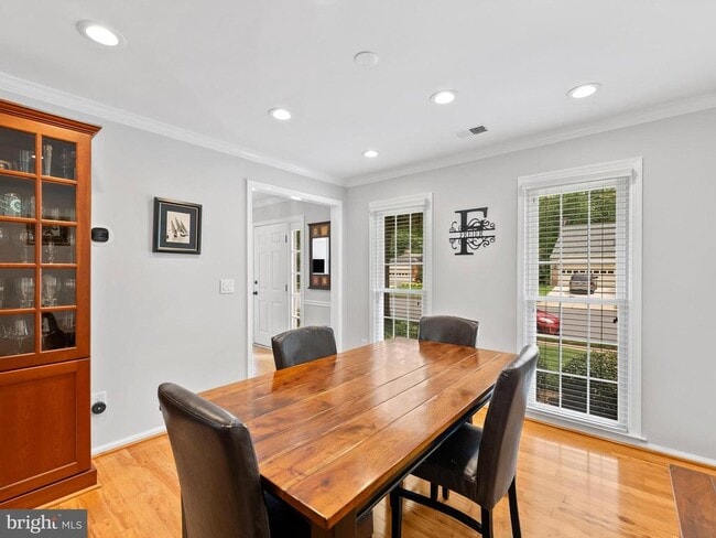 Foto del edificio - 13517 Point Pleasant Dr