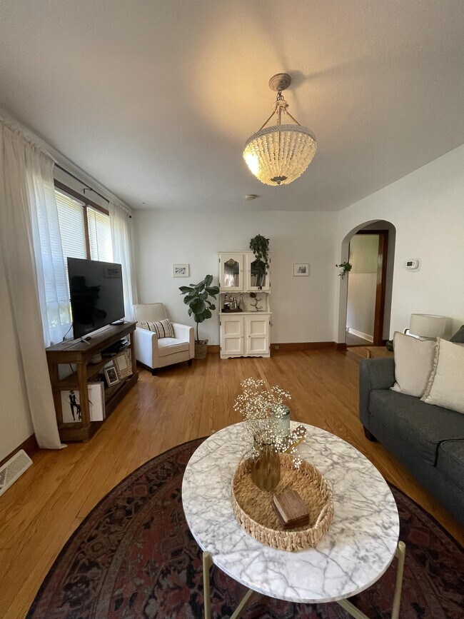 Foto del edificio - 185 Williams Rd