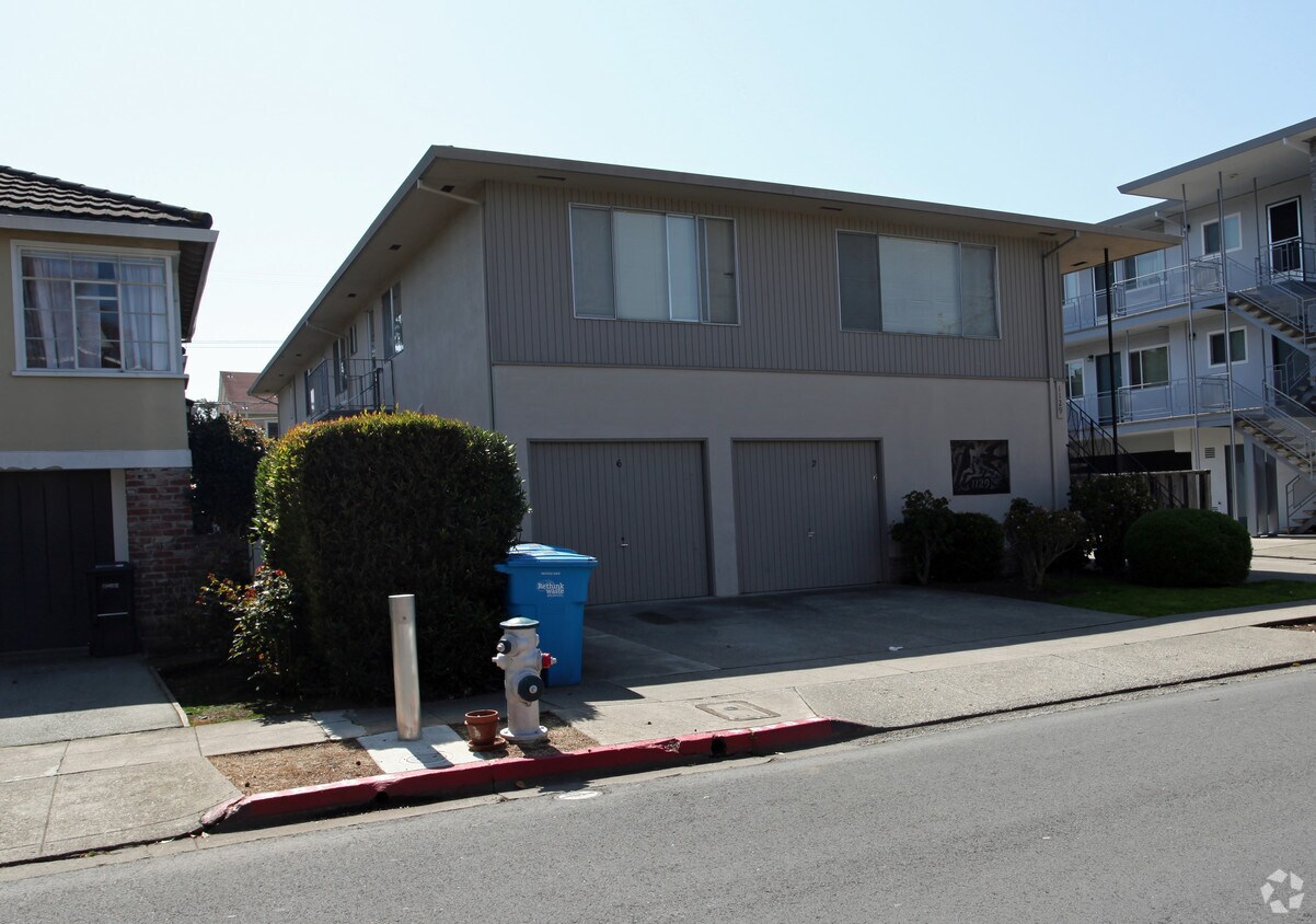 Building Photo - 1129 Paloma Ave