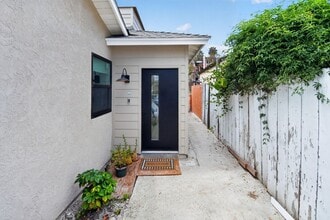 Building Photo - 1216 Lagan Ave